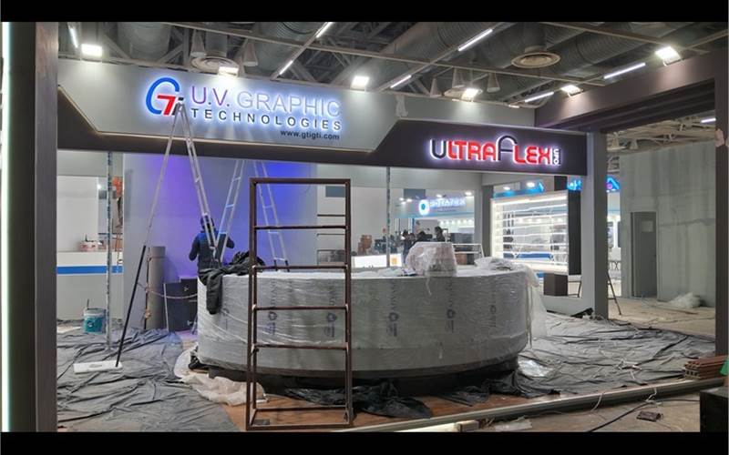 UV Graphics is poised to unveil world’s first AI-powered flexo press