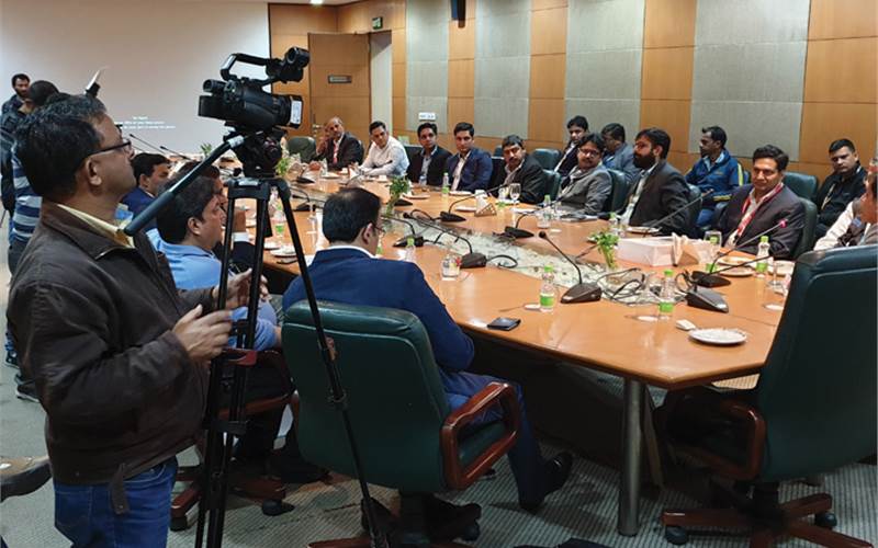 Publishing and printing experts brainstorm to promote reading