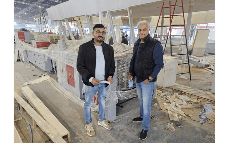 (l-r) Piyush Bhootwala from Creofoil & Sanjeev Chaddha from Memory Repro