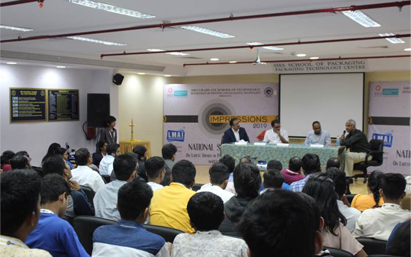 SIES’s national symposium discusses plastic ban and AI